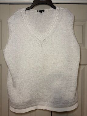 Emme V Neck Summer sweater sz 2 (14/16)